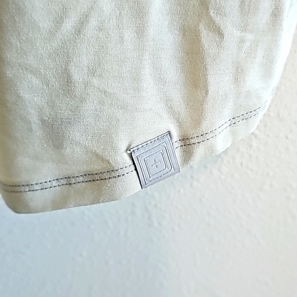 [*3 Items For $20 In Bundle*] 5.11 Tactical 3/4 sleeve shirt. Women’s Large - Picture 5 of 7